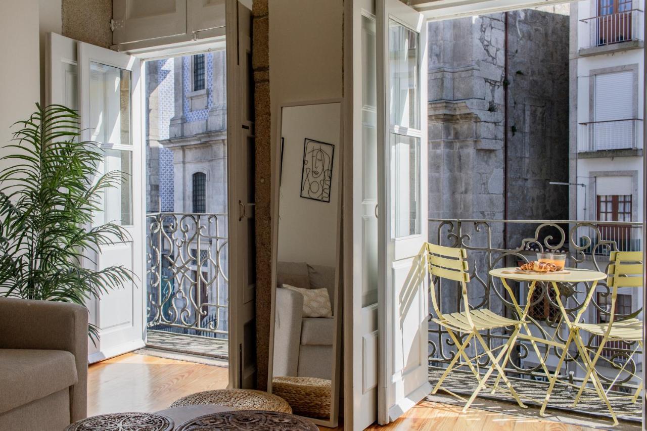 Virtudes Flat W/ Ac & Balcony By Lovelystay Porto Eksteriør bilde